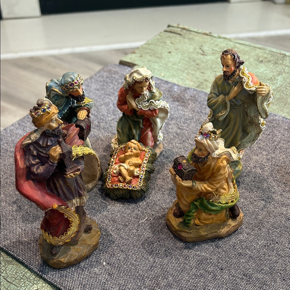 Vtg JSI Collection Nativity Figurine Set 7 Piece Holy Family Wise Men Christmas